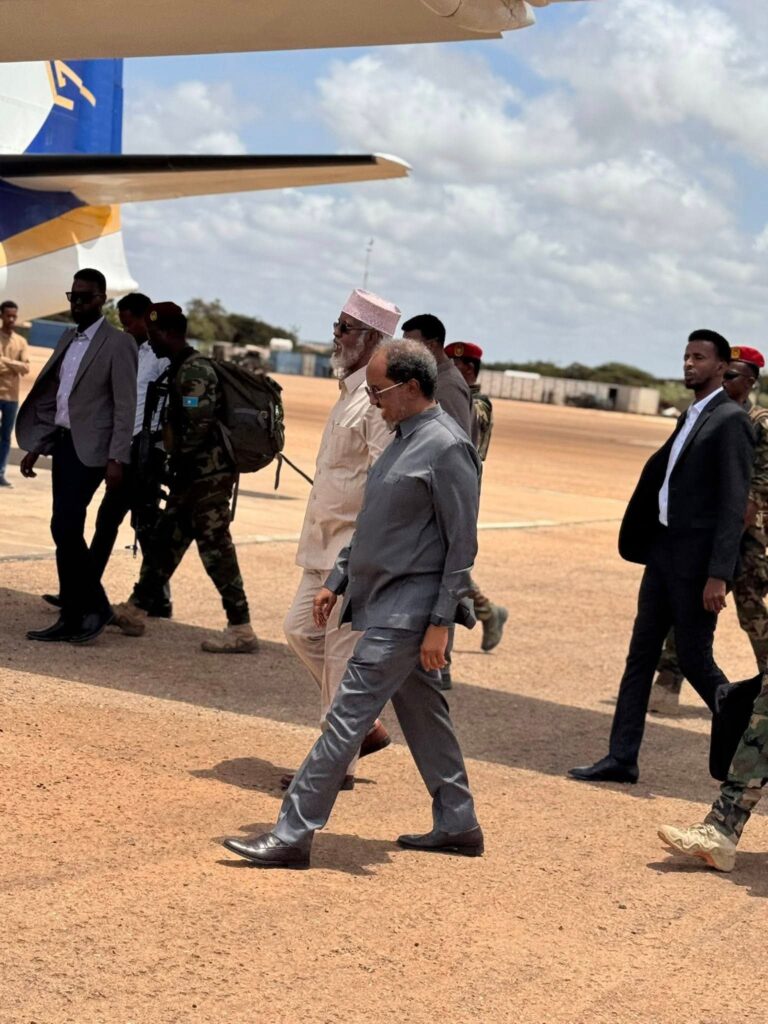 Wadahadaladii Kismaayo Oo Natiijo La’aan Ku Dhammaaday; Madaxweyne Xasan Sheekh Oo Ka Tagay