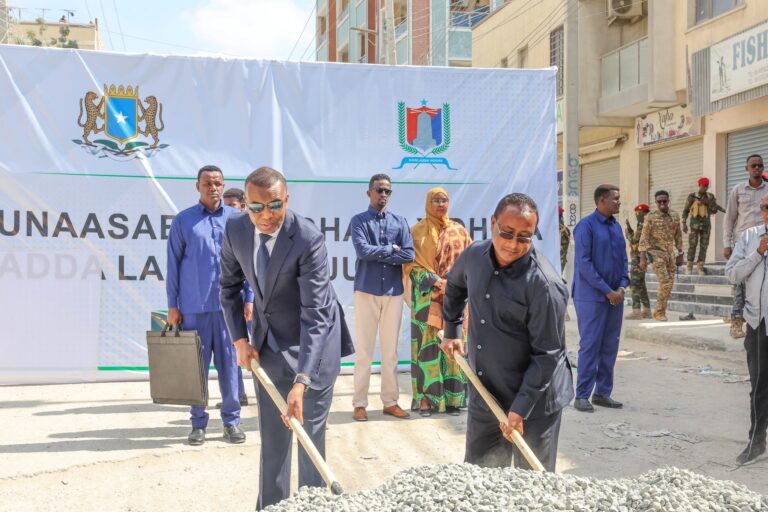 RW Xamsa: Waddooyinka Muqdisho waxay abuuri doonaan fursado shaqo iyo ganacsi